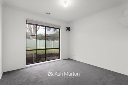 11 Leonard Drive, Langwarrin, VIC 3910 - Photo 3