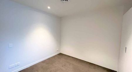 The Orange - Photo 3