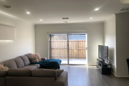 THIS PROPERTY FEATURES: - Photo 2