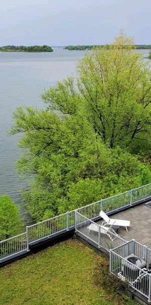 LOGEMENT 3½ BORD DU FLEUVE - Photo 1