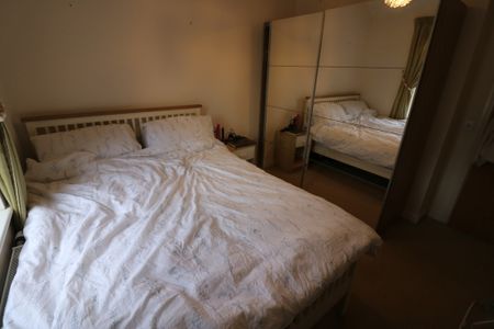 Flynn Mews, - Photo 3