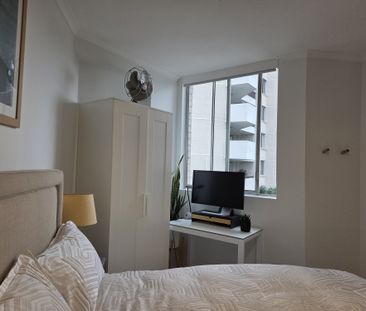 Willoughby - Photo 2