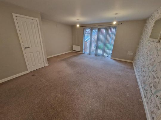 3 bedroom semi-detached house to rent - Photo 1