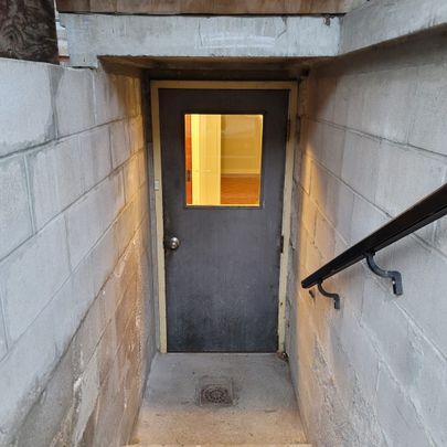 For Lease - 11 Rusholme Drive Unit# Lower, Toronto, Ontario - Photo 1