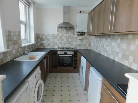 St Peters Road, St Leonards - £995pcm - Photo 4