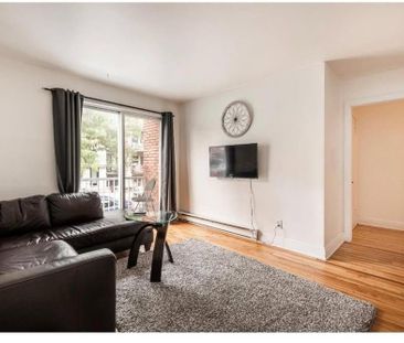 Appartement 4 1/2 - 2 chambres à coucher - 75 m² (817 p2) - Photo 1