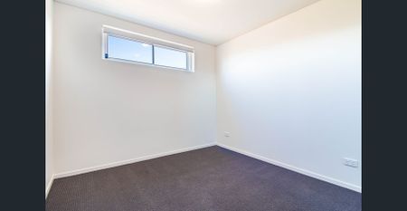 Fully Air Conditioned Apartment - Walk to Toowong Village - Photo 2