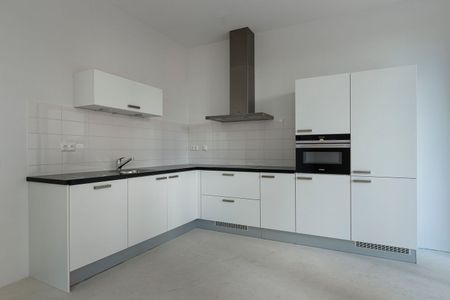 Appartement te huur: Leo Smitstraat 7-C 1082 MP Amsterdam - Foto 2