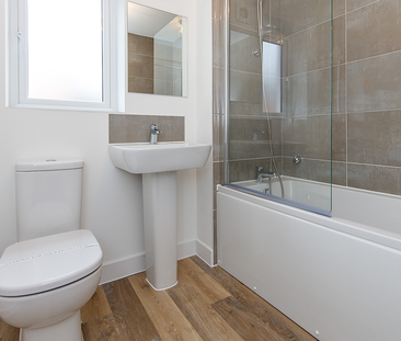 4 bedroom detached house to rent - Photo 6