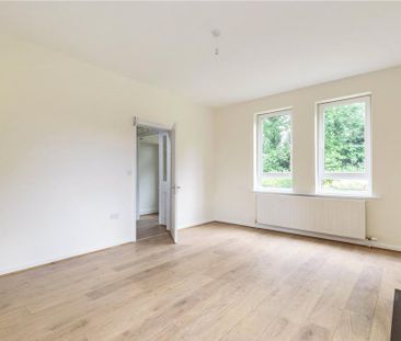 5 bedroom detached house to rent - Photo 3