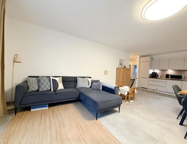 HOCHWERTIGE 3-ZIMMERWOHNUNG IN KREFELD-HÜLS ZU MIETEN! - Photo 1