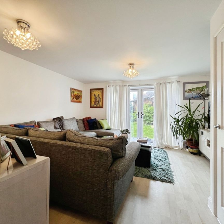 3 bedroom House To Let Total Size: 829 SQ FT - Photo 1