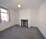 2 bed House - Mid Terrace for Rent - Photo 3