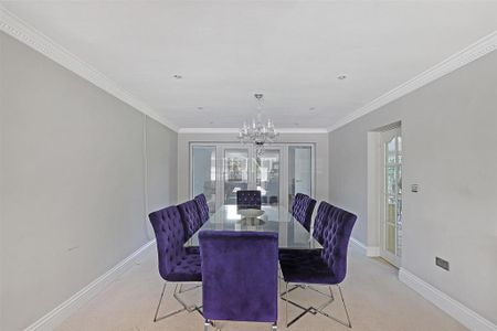 6 bedroom detached house to rent - Photo 4