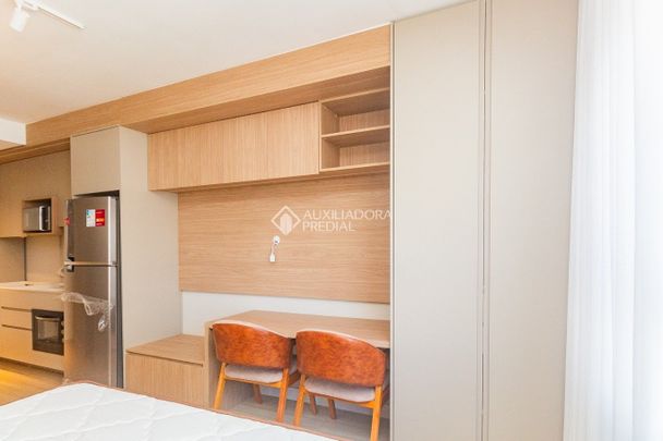 Apartamento com 1 quarto e 33m² para alugar em Passo da Areia, Porto Alegre. - Foto 1