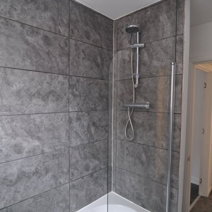 2 bed Terraced - To Let - Photo 1