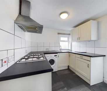 2 bedroom private hall to rent - Photo 6