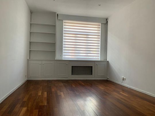 Location Maison 5 pièces 169m² ARMENTIERES 59280 - Photo 1