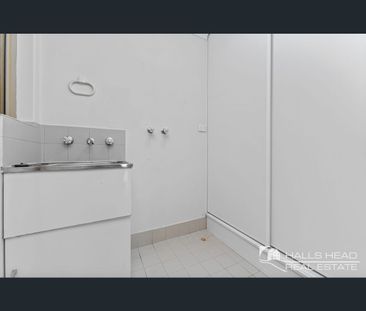 20B Sandford Crescent, Halls Head, WA 6210 - Photo 6