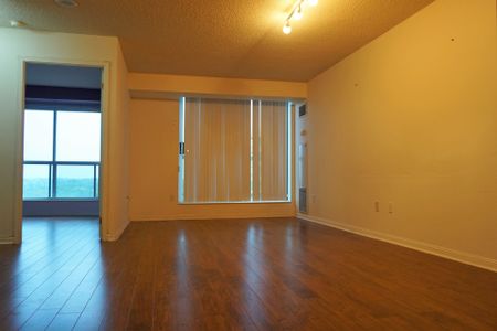 For Lease - 23 Lorraine Drive Unit# 907, Toronto, Ontario - Photo 2