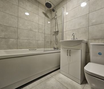 Hamstead Road, Div[Itemprop='Addresslocality'] - Photo 2