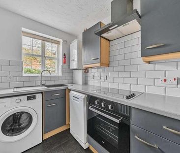 Friarscroft Way, Aylesbury, HP20 - Photo 2