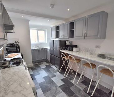 1 bedroom in a house share to rent - Photo 5