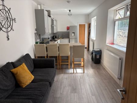 Albert Street, Llanelli, Carmarthenshire, SA15 2TA - Photo 2