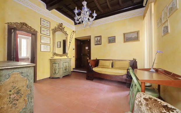 Via del Vantaggio, Rome, Lazio 00186 - Photo 1