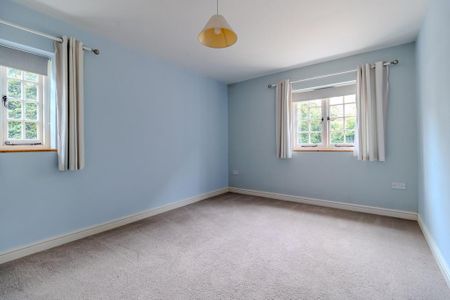 4 bedroom bungalow to rent - Photo 4