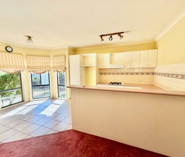 Immaculate cottage in a great location. - Photo 6