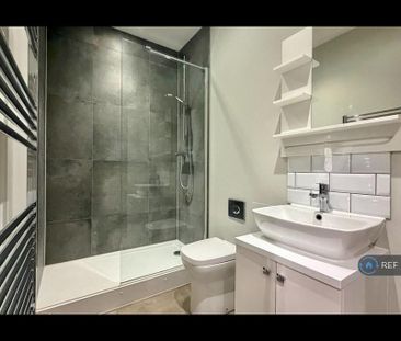 Studio to rent - Photo 6