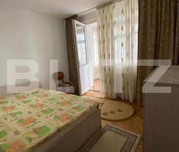 Apartament 3 camere, 68 mp, zona Central - Fotografie 5