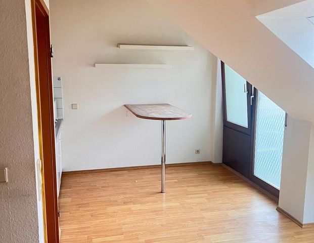 DG 1 Zimmer Wohnung in Schwenningen - Photo 1