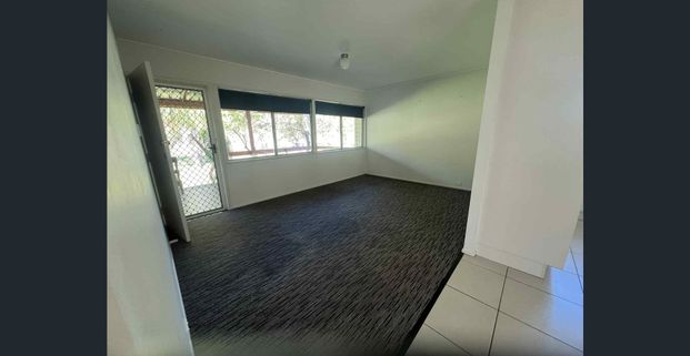 FOR RENT – 3 Bedroom house with Granny Flat - Photo 1