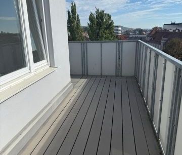 TOPRENOVIERTE 2-Zimmer Wohnung mit Terrasse und Weitblick - Photo 6