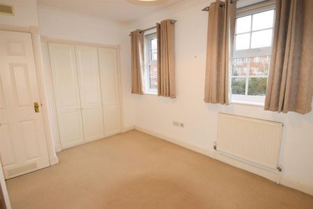 2 bedroom townhouse to rent - Photo 4