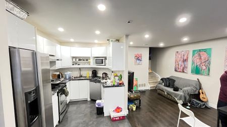 For Lease - 151 Townsgate Drive, Vaughan, Ontario - Photo 5