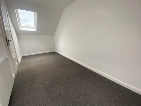 Mason Place, 13 Bow Lane, Heywood - Photo 4