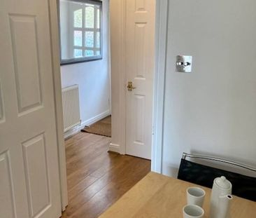 Studio Flat, William Jessop Court, M1 - Photo 2