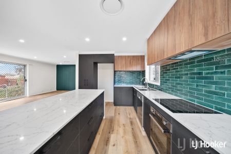 5/47 Christopher Crescent, Queanbeyan NSW 2620 - Townhouse For Rent | Domain - Photo 2