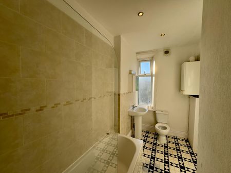 Bolton Grove, Barrowford, Nelson - Photo 5