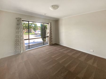 7 Moseley Street, Alfredton - Photo 4