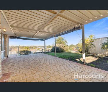 4 Fisherton Circuit, Kinross, WA 6028 - Photo 6