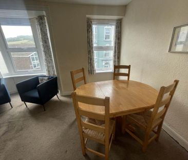 4 bedroom terraced house to rent - Photo 2