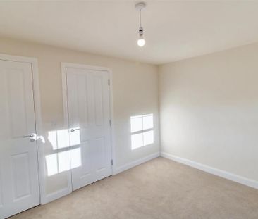 3 bedroom townhouse to rent - Photo 3