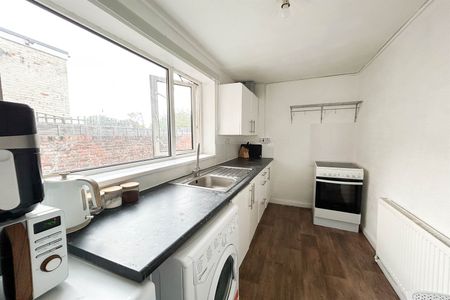 3 bed house to rent in Charles Street, Boldon Colliery, NE35 - Photo 5