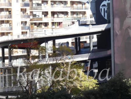 Valencia - Photo 4
