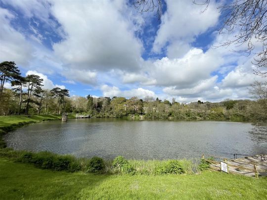 Welton Rise, St Leonards TN37 7RS - Photo 1