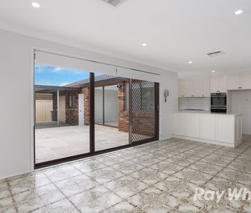 ONE WEEKS FREE RENT IF LEASED PRIOR TO XMAS BREAK!!! - Photo 5